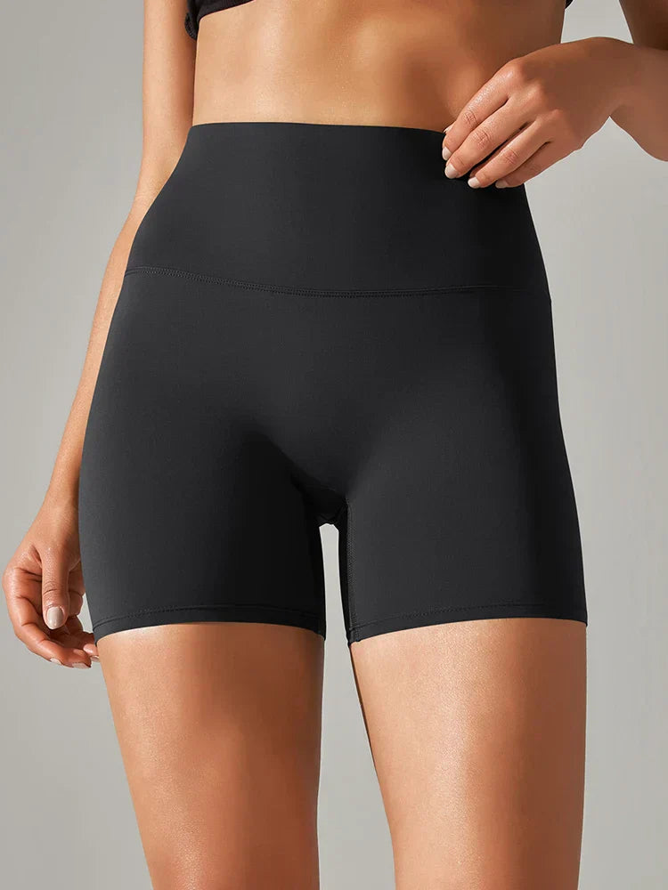 Damen Sport Yogashorts in nahtlosem, elastischem Design für optimale Passform und Komfort beim Training